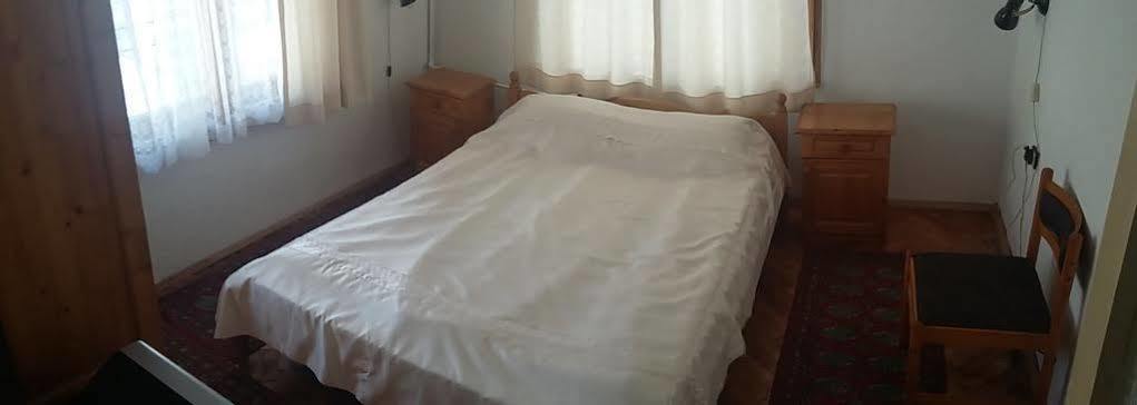 Guest Rooms Metaksinovi Chepelare Extérieur photo